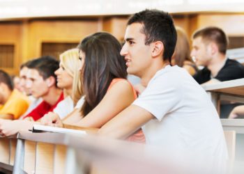 La Universidad de Oviedo convoca plazas de lectores de Lengua española en universidades extranjeras