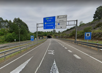 Fallece un motorista que se salió de la vía en la A-8 en Gijón