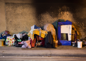 La Redia contabiliza 61 personas sin hogar durmiendo en la calle en Gijón