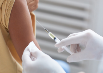 La vacuna contra el Covid de Moderna es «segura y efectiva» para niños de entre 6 meses y 5 años