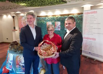 Gijón y O’Grove hacen gala de su hermandad en la presentación de las XX Xornadas Gastronómicas da Centola do Grove