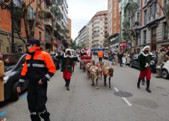 Pacma pide al Ayuntamiento de Oviedo que no autorice el uso de renos ni otros animales en el desfile de Nochebuena