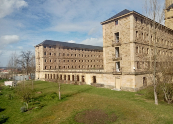 La antigua residencia de La Laboral sería la sede de la futura agencia de IA