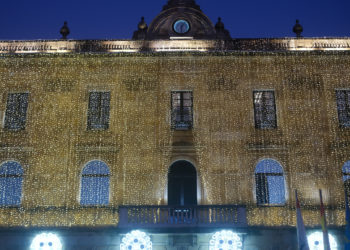 Galería | La Navidad ya ilumina Gijón