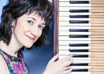 La pianista asturiana Noelia Rodiles lleva su experimentación sonora al Teatro Jovellanos