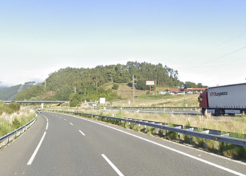 Un joven de Gijón fallece tras salirse de la vía en Cantabria