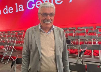 Floro defiende en Valencia construir «un Gijón para las personas»