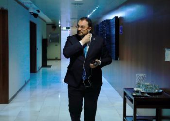 Barbón pide a los asturianos que se pongan el refuerzo de la vacuna contra el coronavirus