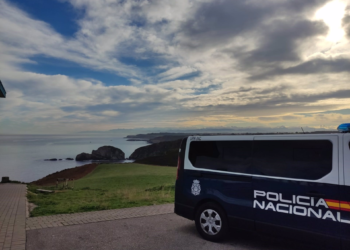 Policía, Bomberos y Protección Civil buscan a Sandra Bermejo por tierra entre Verdicio y Bañugues