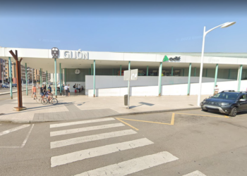 Renfe alerta a los usuarios de 55 abonos en Asturias por uso irregular