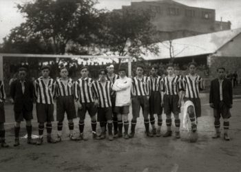 Enrique Guisasola y el primer escudo en la camiseta del Sporting