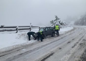 La red regional suma 40 incidencias y dos cortes parciales en la carretera Luanco-Veriña y en la de Ponga