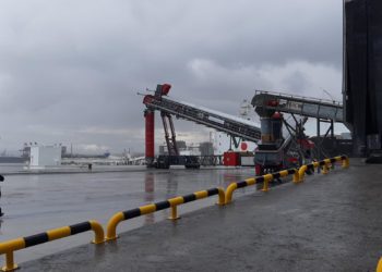 El exdirector del Puerto de Gijón dice que advirtió de que el proyecto de obras de El Musel «no era admisible»