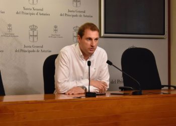 Los 25 compromisos de Barbón son la «enésima cortina de humo» de un «experto en marketing electoral», afirma Pumares (Foro)