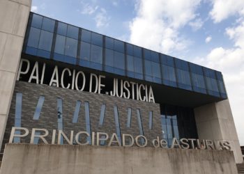 El acusado de provocar la muerte del bebé de su pareja tras zarandearlo será juzgado este jueves en Gijón