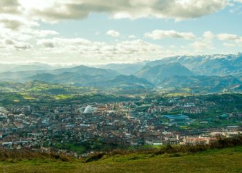 Oviedo lanza un programa de subvenciones para proyectos sociales en 2023