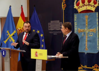 «Me sigue sonando igual de absurdo»: Barbón, tras las declaraciones del Ministerio de Transportes