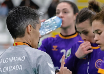 Cristina Cabeza dejará el banquillo del Motive.co Balonmano La Calzada la próxima temporada