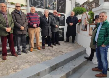 La promotora ‘El Chatín’ conmemora el cumpleaños de Arturo Fernández