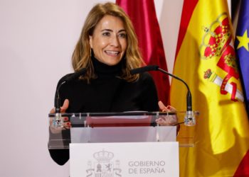 «Ceses inminentes», anuncia el ministerio de Transportes por los errores en las dimensiones de los trenes de Cercanías en Asturias y Cantabria