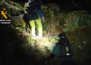 La Guardia Civil rescata esta madrugada a dos senderistas perdidos en la Sierra del Cuera, en Llanes