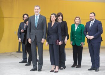 La ministra Morant ofrece el apoyo del Gobierno para hacer de Asturias un «paraíso de la industria verde y el talento»