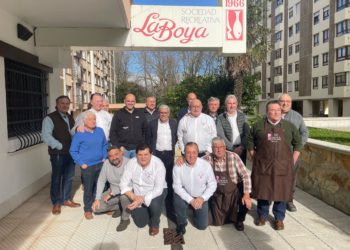 Floro, candidato del PSOE a la alcaldía de Gijón, visita La Boya