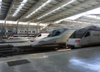 Adif cesa al titular de su jefatura de Inspección y Tecnología y Renfe al gerente que dirigió el proyecto