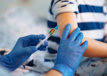 Salud aprueba el nuevo calendario de vacunaciones infantiles en Asturias