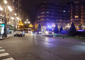 Herido el conductor de un patinete eléctrico en un accidente en la Plaza de América