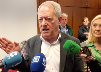Martín (IU) rebaja a 85 las plazas perdidas en La Calzada, sin contar las que se ganan en Carrefour y los Yelmo