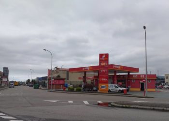 Robo con fuerza en el bar de una estación de servicio en Porceyo