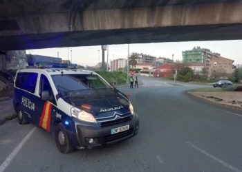La Policía detiene a los presuntos autores de un robo con fuerza en una farmacia de Langreo