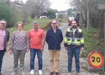 Doce viviendas de Ruedes verán pronto mejorados sus accesos