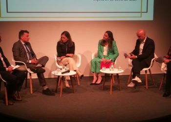 María Calvo (FADE) afirma que las expectativas de crecimiento empresarial son «de moderado optimismo»