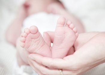 El Principado destina 2,1 millones en ayudas por nacimiento y adopción