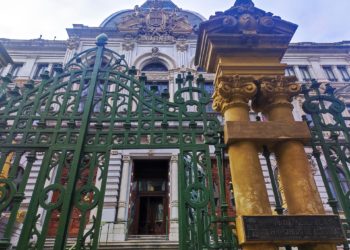 Polledo (PP) y Pumares (Foro), diputados con más iniciativas presentadas en esta legislatura