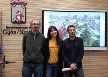 Podemos lleva al Pleno impulsar la economía azul en el antiguo solar de Naval y un gran parque en el ‘solarón’