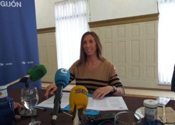 «Gijón tiene que huir de los proyectos faraónicos; no nos lo podemos permitir», asegura Pumariega