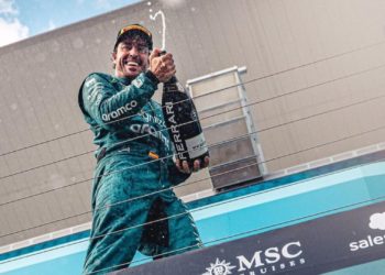 Miami devuelve a Fernando Alonso al podio