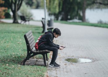 Cambios de conducta o frases como ‘no puedo más’, señales de alerta de suicidio en menores