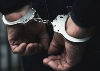 Prisión provisional para el hombre que apuñaló a su hermano en la calle Cabrales