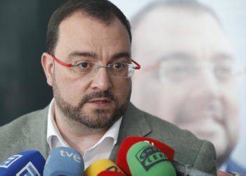 Barbón traslada el pésame por la muerte de las hermanas en Oviedo