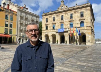 Sarasola (Ciudadanos): «No podemos tener licencias municipales que tardan dos años en concederse»