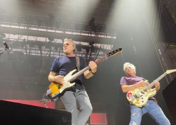 Hombres G conquistan Gijón en una noche para el recuerdo