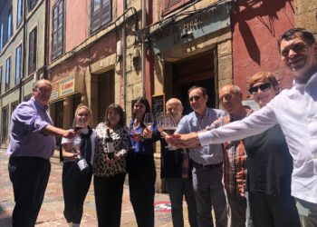 Los vinos de Almodóvar, Fonsi Nieto o George Lucas ya están en Asturias