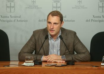 Adrián Pumares se confiesa «incómodo» con el pacto de Foro con Vox, aunque lo asume