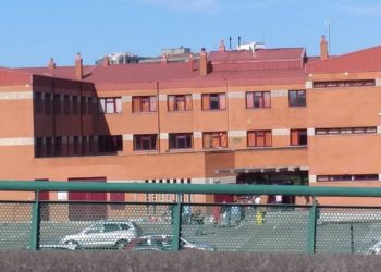 Una reyerta en el Albergue Covadonga se salda con un hombre apuñalado