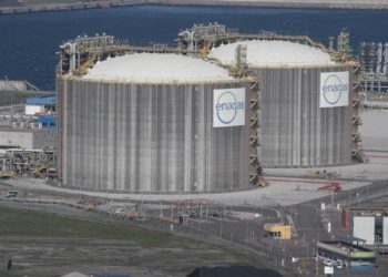 La regasificadora de El Musel, a escasas horas de poder arrancar en modo de prueba