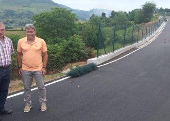 El área de Obras completa la rehabilitación del camino de La Venta, en Lavandera